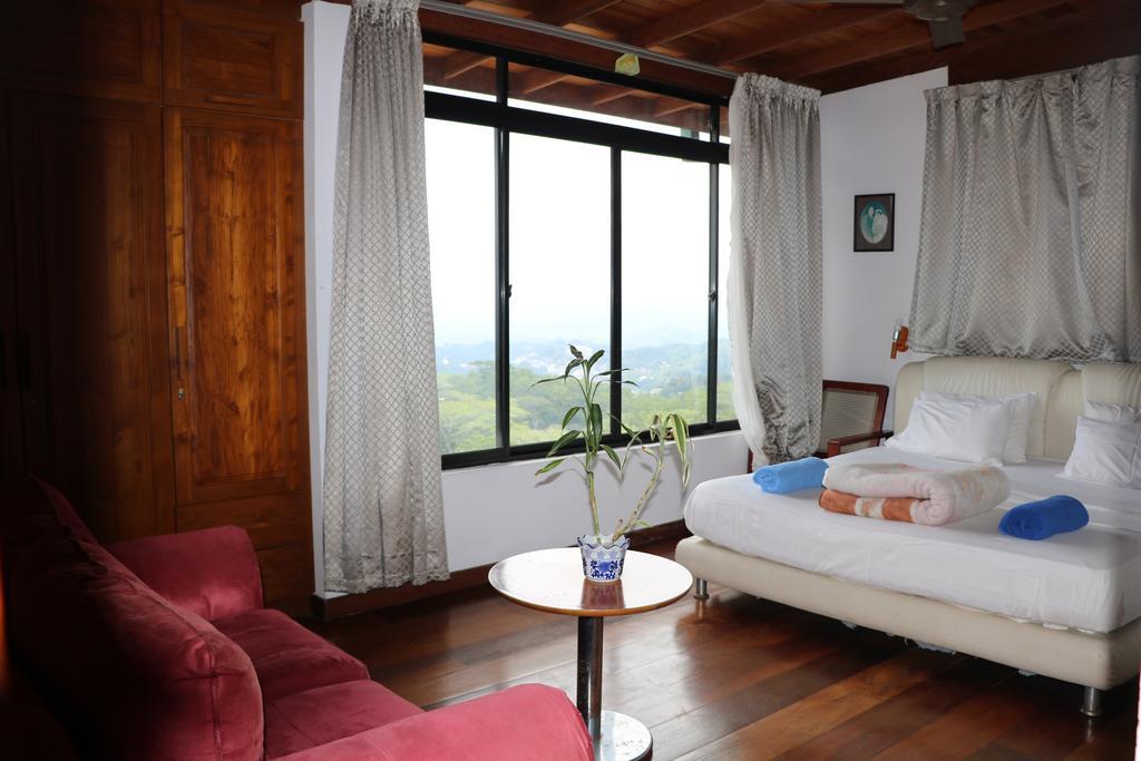Haven Upon Hills Apartment Kandy Exterior photo
